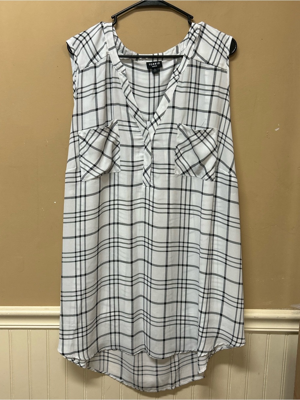 Torrid Harper Georgette Sleeveless Blouse White Black Window Pane Plaid Size 5X